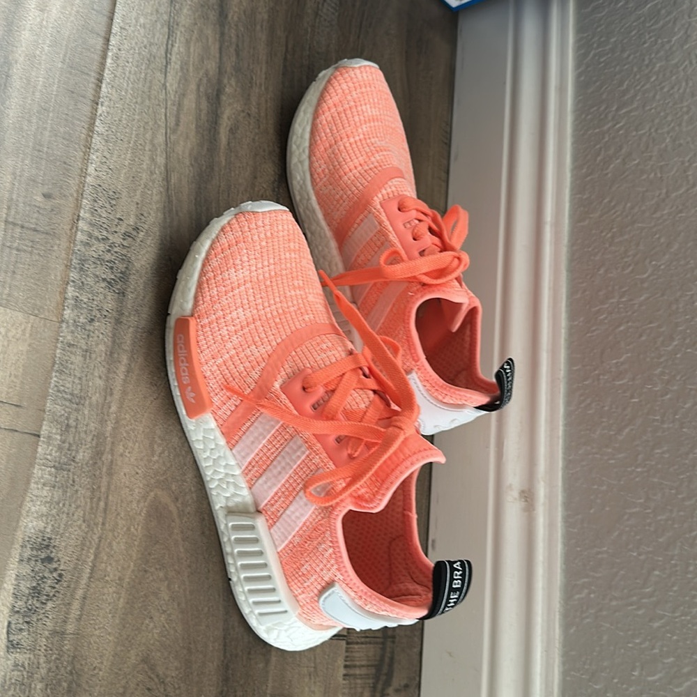 Adidas NMD R1 - Picture 2 of 3